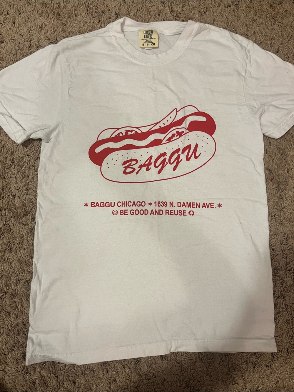 BAGGU White Tee with Red Hot Dog Graphic